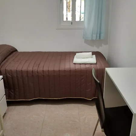 Apart. Con Encanto En